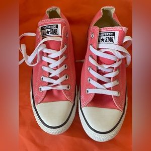 Coral pink Converse size 10
